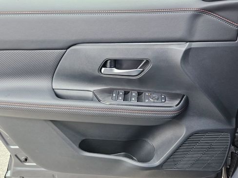 New 2026 Nissan Kicks SR w/ Cold Weather Package FWD image 28