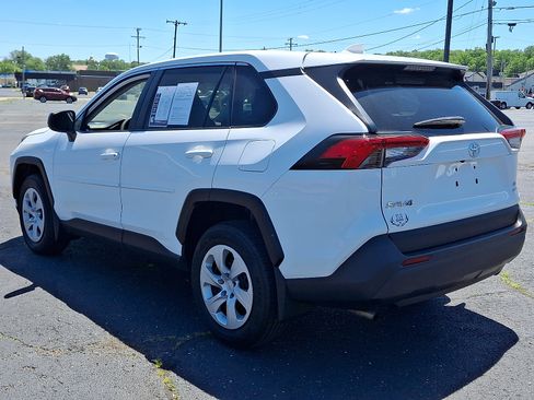 Used 2022 Toyota RAV4 LE AWD/4WD image 13