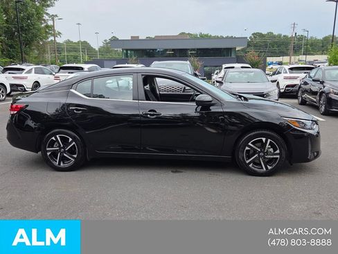 Used 2024 Nissan Sentra SV FWD image 8