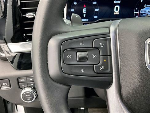 Used 2024 GMC Sierra 1500 SLT w/ SLT Premium Package AWD/4WD image 19