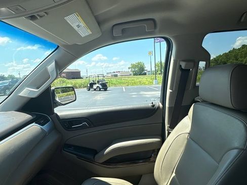 Used 2018 GMC Yukon XL SLT RWD image 11