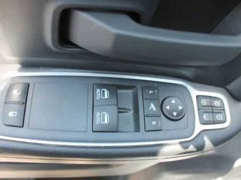 New 2024 RAM 2500 Tradesman w/ Chrome Appearance Group image 33