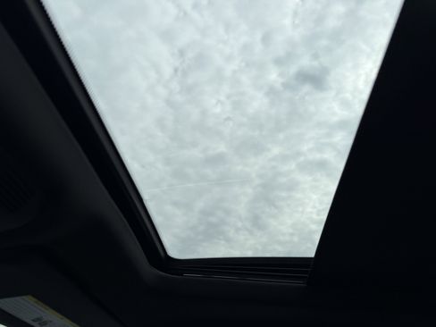 Used 2017 BMW X5 xDrive35d image 24