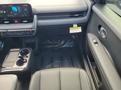 New 2026 Hyundai Ioniq 5 SEL image 12