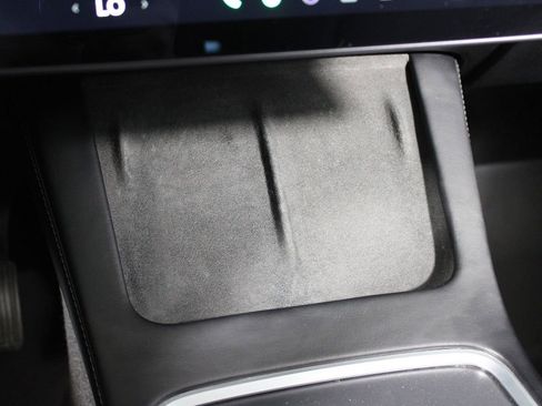 Used 2021 Tesla Model Y Long Range image 15