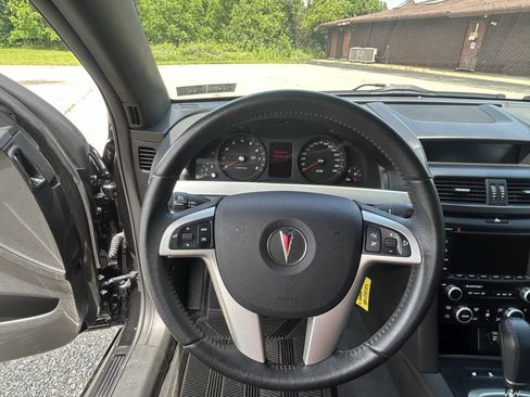 Used 2008 Pontiac G8 w/ Premium Package RWD image 20