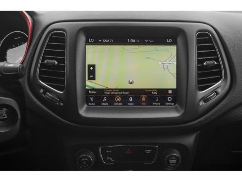 Used 2018 Jeep Compass Trailhawk w/ Leather Interior Group AWD/4WD image 11
