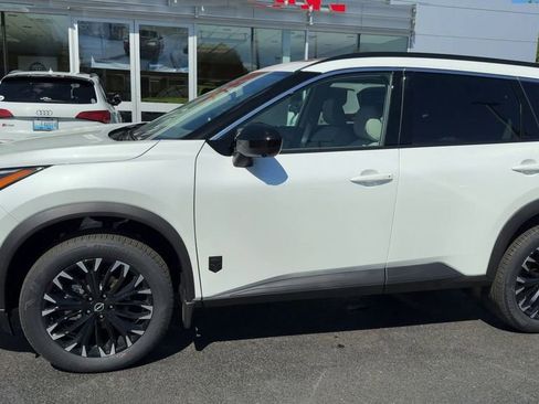 New 2026 Nissan Rogue SV AWD/4WD image 3
