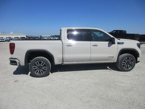 New 2026 GMC Sierra 1500 AT4 w/ AT4 Premium Package AWD/4WD image 3