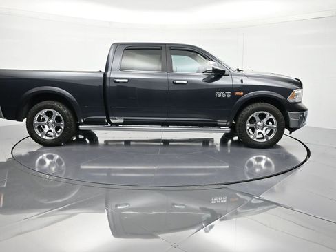 Used 2017 RAM 1500 Laramie w/ Convenience Group image 5