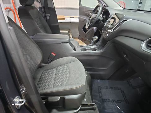 Used 2023 Chevrolet Equinox LT image 12