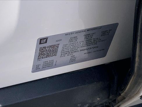 Used 2021 GMC Yukon Denali w/ Advanced Technology Package RWD image 37