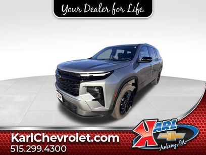 Used 2025 Chevrolet Traverse LT w/ Enhanced Driving Package