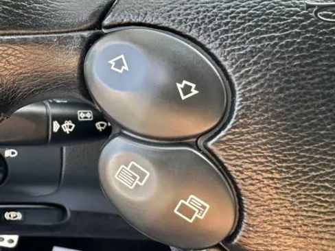 Used 2007 Mercedes-Benz CLK 350 Cabriolet image 26