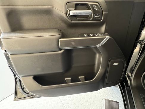 Used 2022 GMC Sierra 1500 AT4 w/ AT4 Premium Package image 19