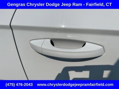 Used 2024 Volkswagen Taos S AWD/4WD image 21