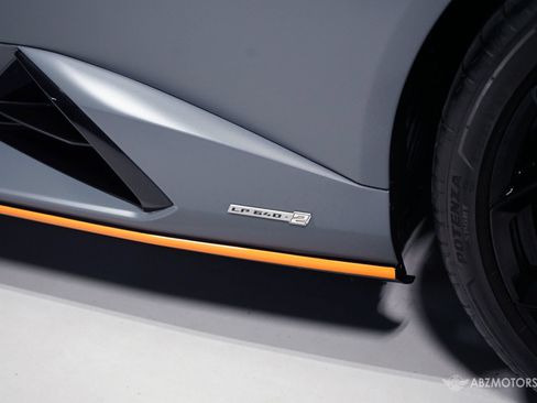Used 2023 Lamborghini Huracan Tecnica RWD image 9