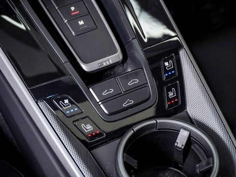 Certified 2025 Porsche 911 Carrera image 29