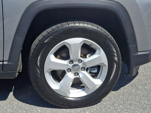 Used 2021 Jeep Compass Latitude AWD/4WD image 8