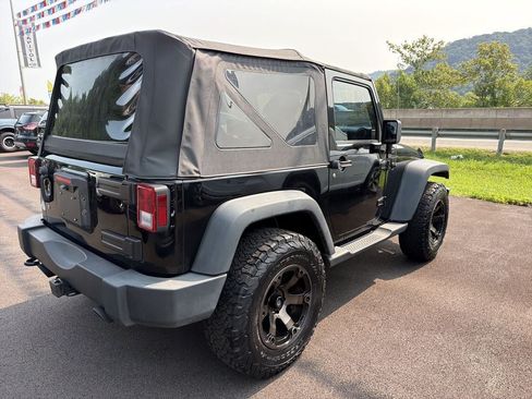 Used 2016 Jeep Wrangler Sport w/ Quick Order Package 23S AWD/4WD image 8