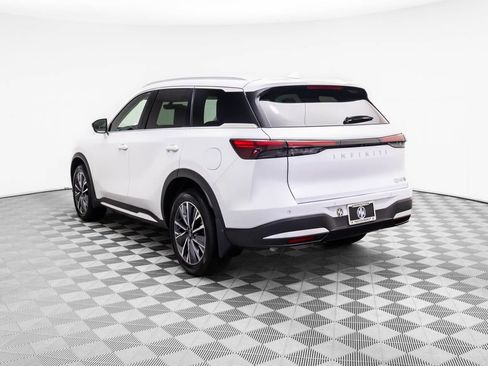 Certified 2026 INFINITI QX60 Luxe w/ Cargo Package AWD/4WD image 4