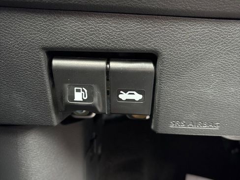 Used 2021 Nissan Kicks SV w/ Exterior Package image 30