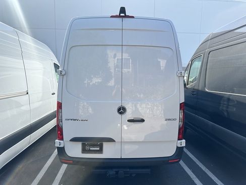 New 2025 Mercedes-Benz Sprinter 2500 image 9