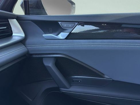 New 2026 Volkswagen Tiguan SE R-Line image 23