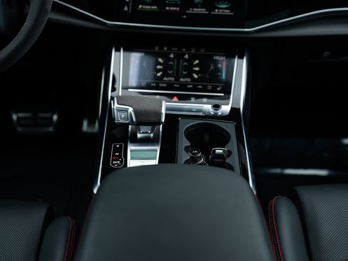 Used 2022 Audi RS Q8 image 22