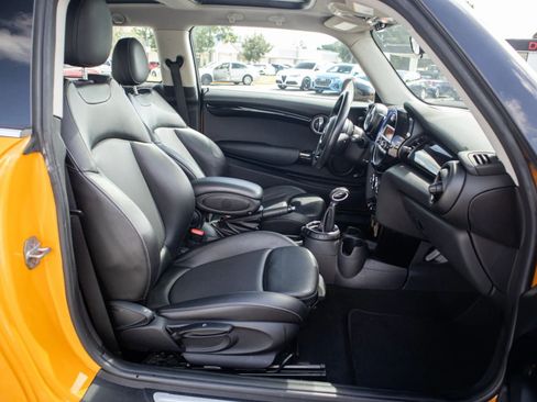 Used 2014 MINI Cooper 2-Door Hardtop FWD image 19