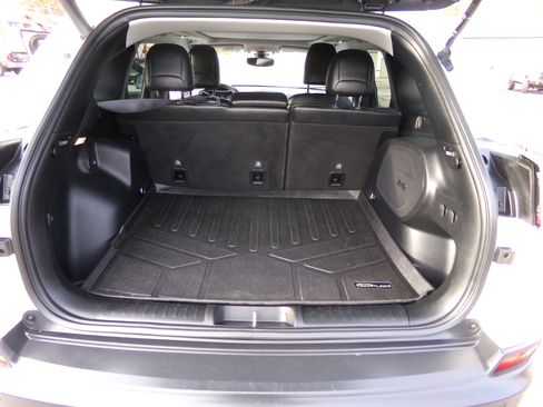 Used 2020 Jeep Cherokee Limited image 29