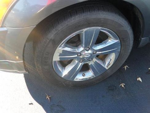 Used 2012 Dodge Caliber SXT image 17