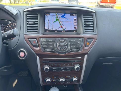 Used 2017 Nissan Pathfinder Platinum w/ Midnight Edition Package AWD/4WD image 24