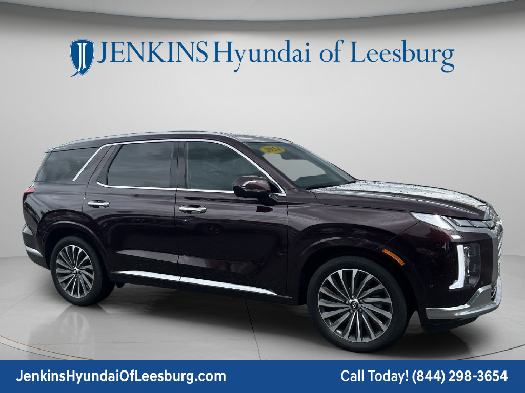 Certified 2024 Hyundai Palisade Calligraphy FWD image 2