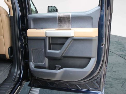 Used 2022 Ford F250 Lariat w/ Lariat Value Package AWD/4WD image 26