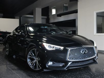 Used 2019 INFINITI Q60 3.0t Luxe w/ Essential Package