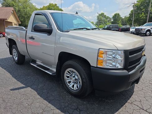 Used 2009 Chevrolet Silverado 1500 W/T RWD image 18