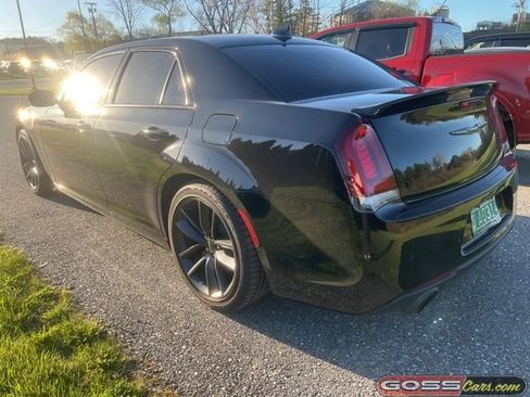 Used 2023 Chrysler 300 C RWD image 4