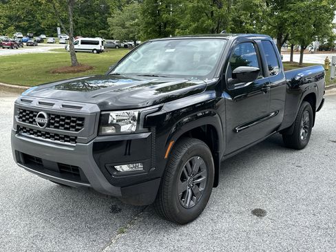 New 2025 Nissan Frontier SV w/ SV Convenience Package image 1