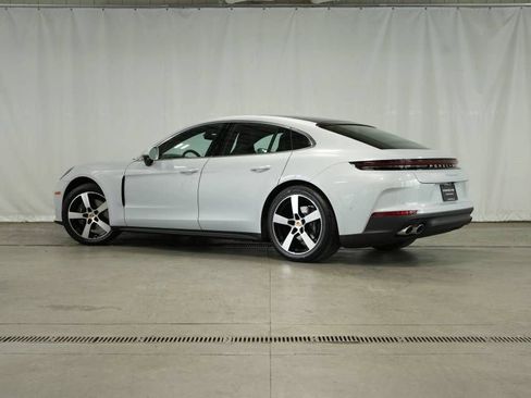 Certified 2025 Porsche Panamera 4 AWD/4WD image 3