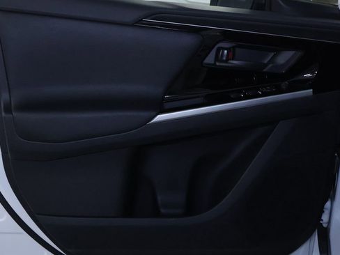 Used 2024 Toyota bZ4X XLE image 12