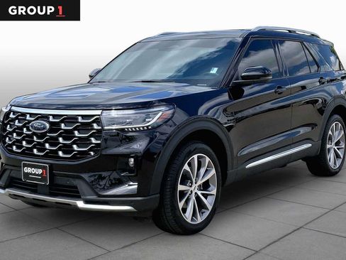 Used 2025 Ford Explorer Platinum w/ Ultimate Package AWD/4WD image 1