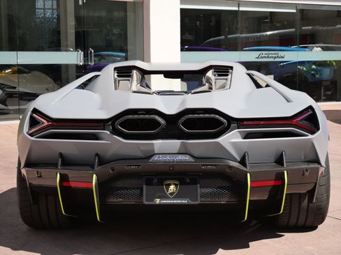 Used 2025 Lamborghini Revuelto AWD/4WD image 4