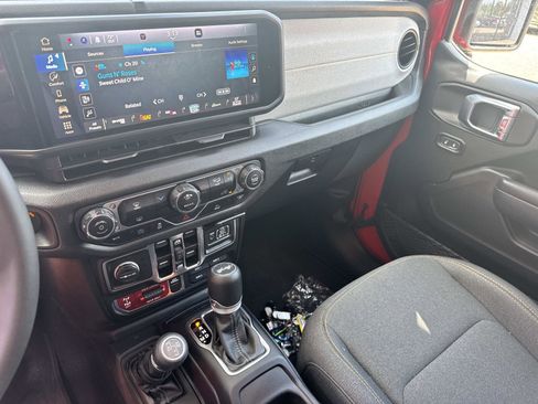 Used 2025 Jeep Wrangler Unlimited Sport S 4xe image 23