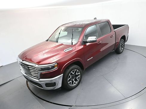 Used 2025 RAM 1500 Laramie AWD/4WD image 25