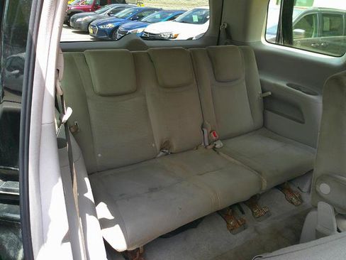 Used 2014 Nissan Quest S image 8