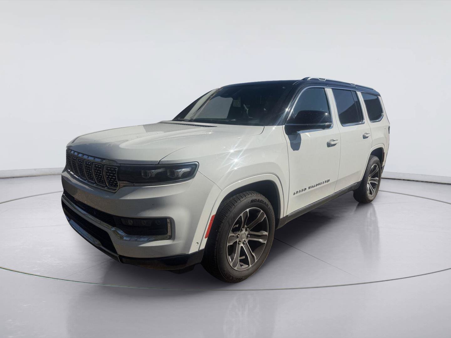 Used 2023 Jeep Grand Wagoneer 4WD image 1