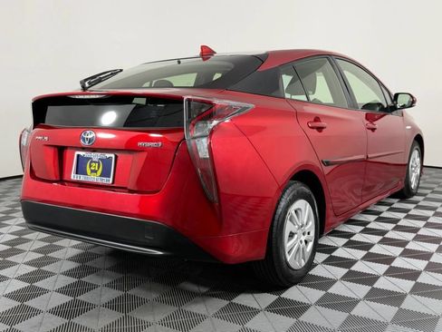 Used 2016 Toyota Prius Two FWD image 8