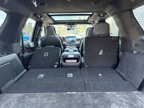 Certified 2024 Lincoln Navigator Black Label AWD/4WD image 16