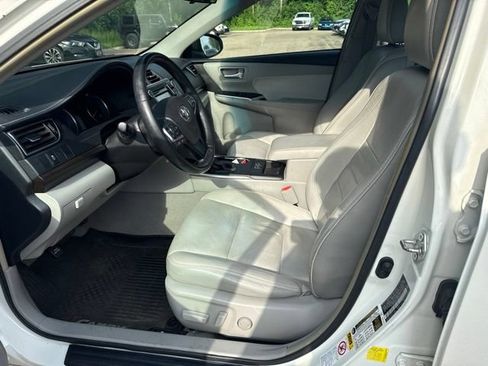 Used 2015 Toyota Camry XLE FWD image 5